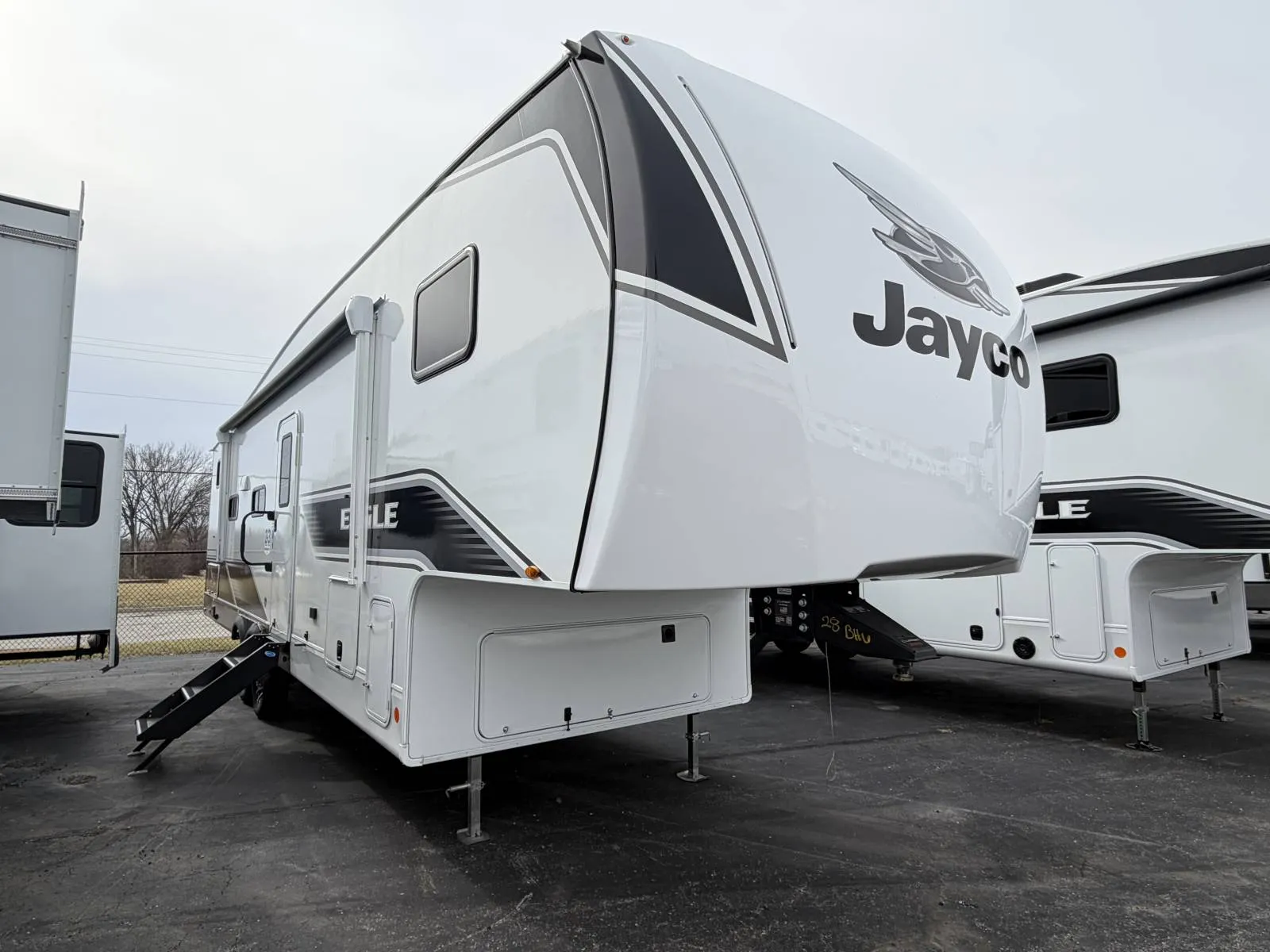 2026 Jayco Eagle SLE 28BHU - Photo 2