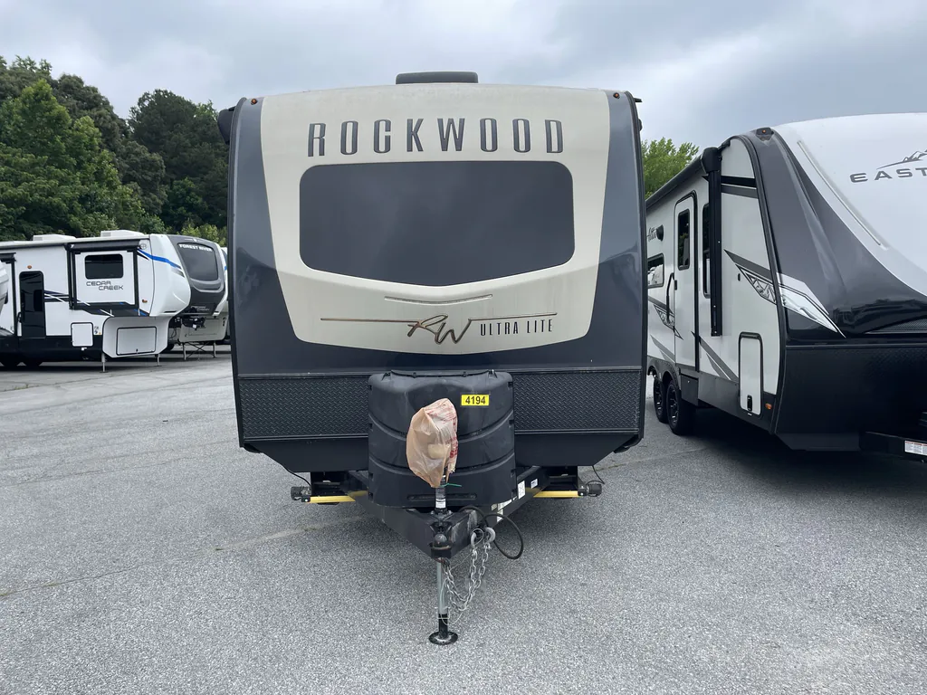 2022 Forest River Rockwood Ultra Lite 2614BS, Photos photo 4