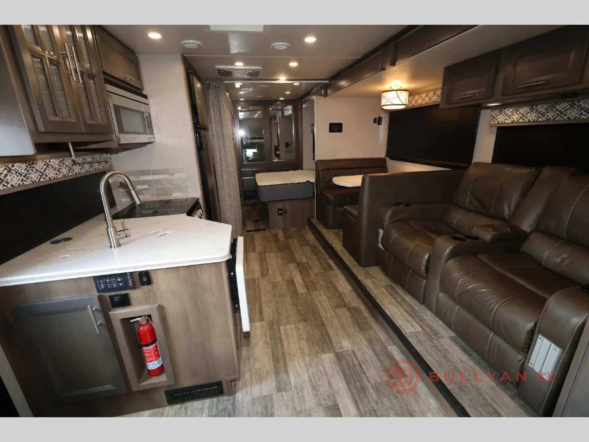 2021 Dynamax Corp Isata 5 Series 30FW - Photo 4