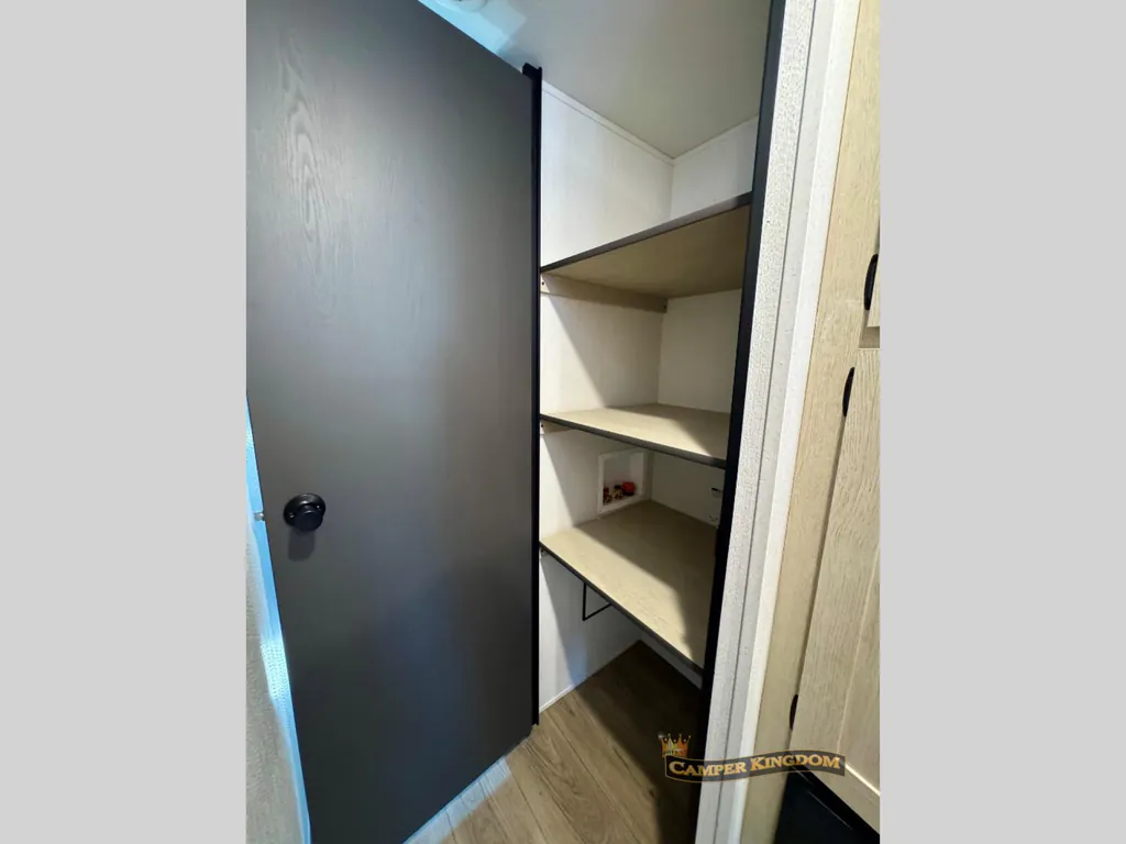 2026 Shasta RVs i-5 Edition 532BEDS, Photos photo 22