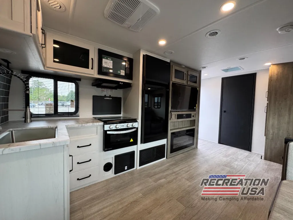 2026 Forest River Solaire 2580RBSS, Photos photo 16