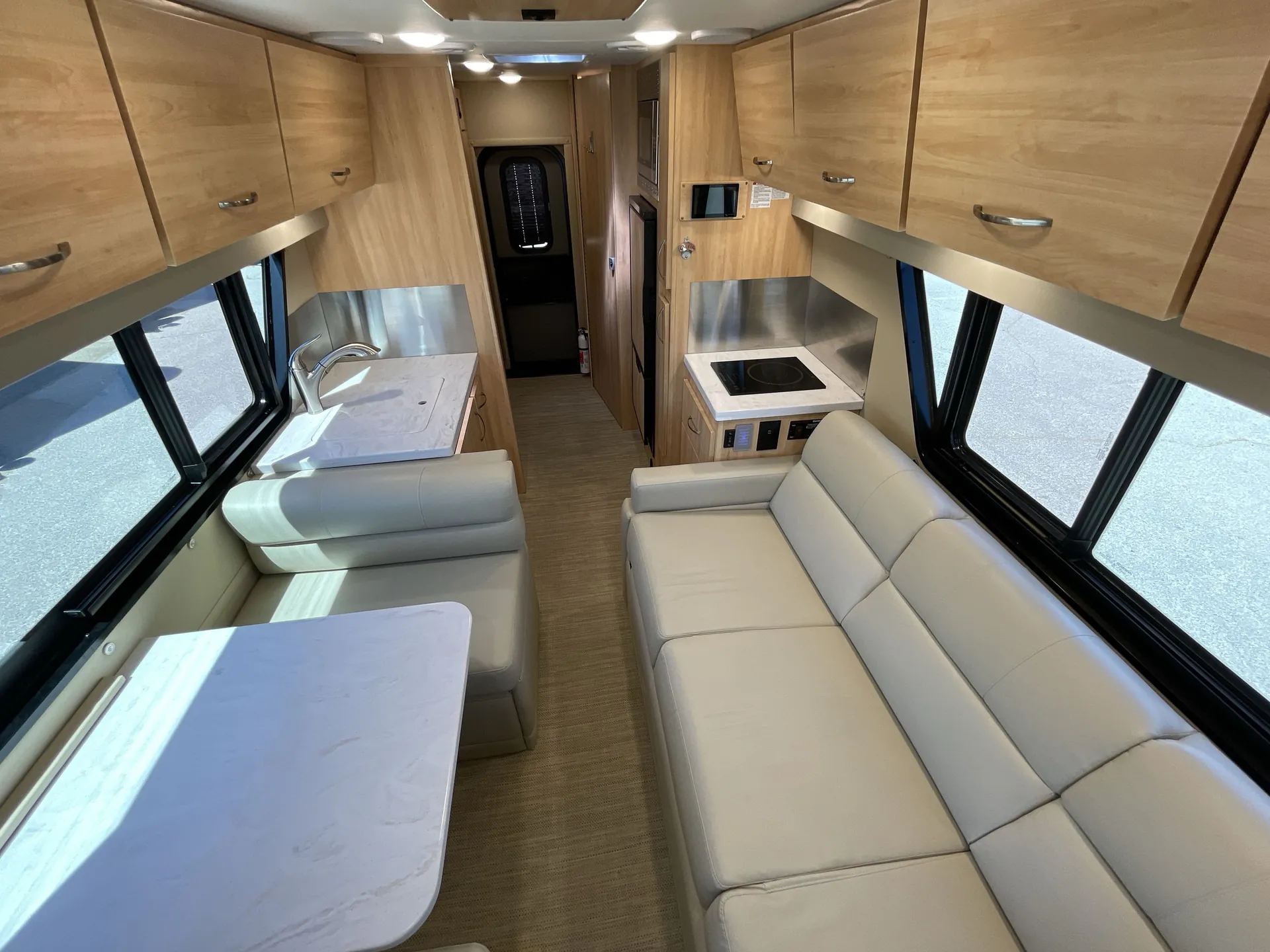 2024 Chinook RV Maverick SS — living area main