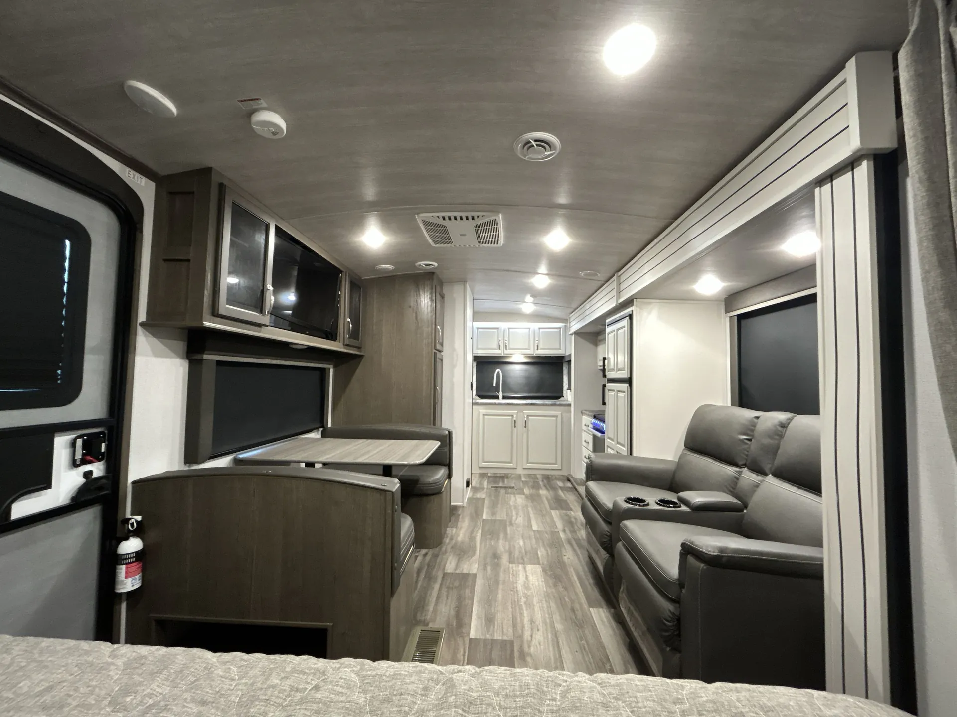 2021 Keystone Cougar Half-Ton 22MLS — living area main