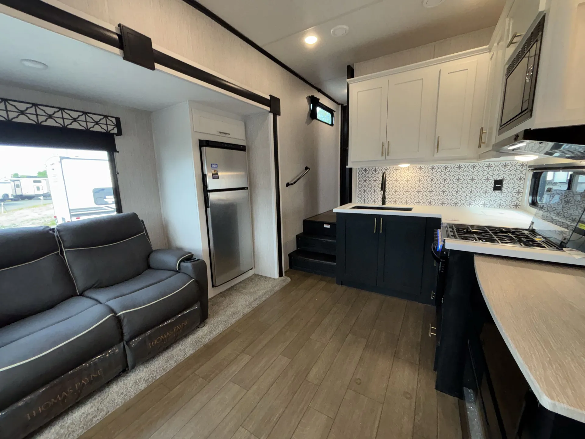 2022 Forest River Wildcat 260RD - Photo 3