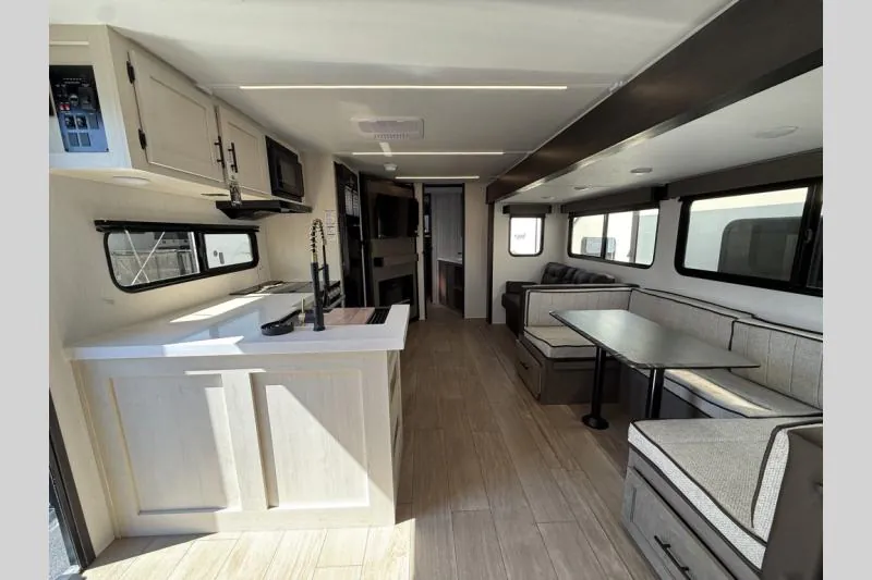 2026 Forest River Cherokee Alpha Wolf 29TB, Photos photo 7