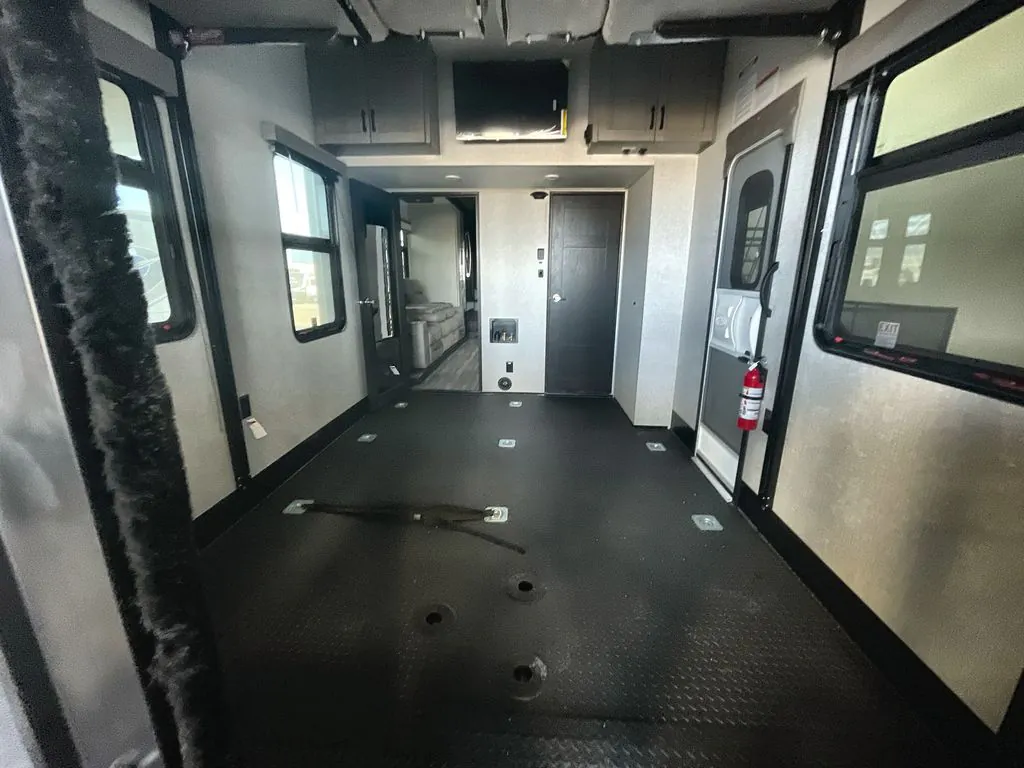 2025 Jayco Seismic Luxury Series 4113, Photos photo 10