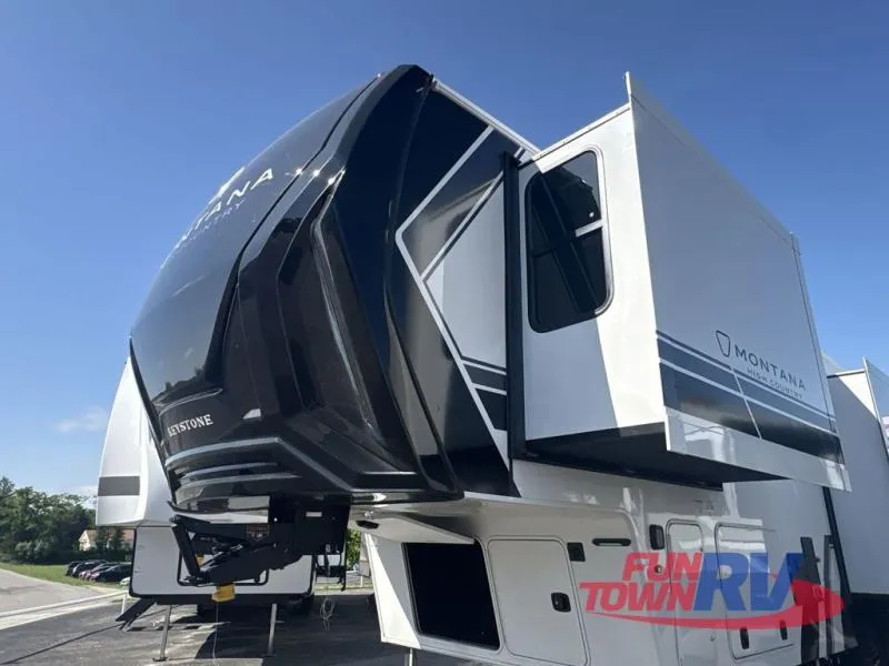 2026 Keystone Montana High Country 290RL - Photo 3