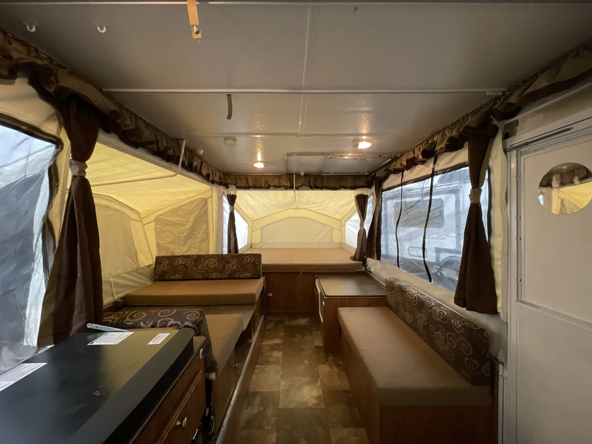 2014 Forest River Rockwood Freedom 282TXR — backside