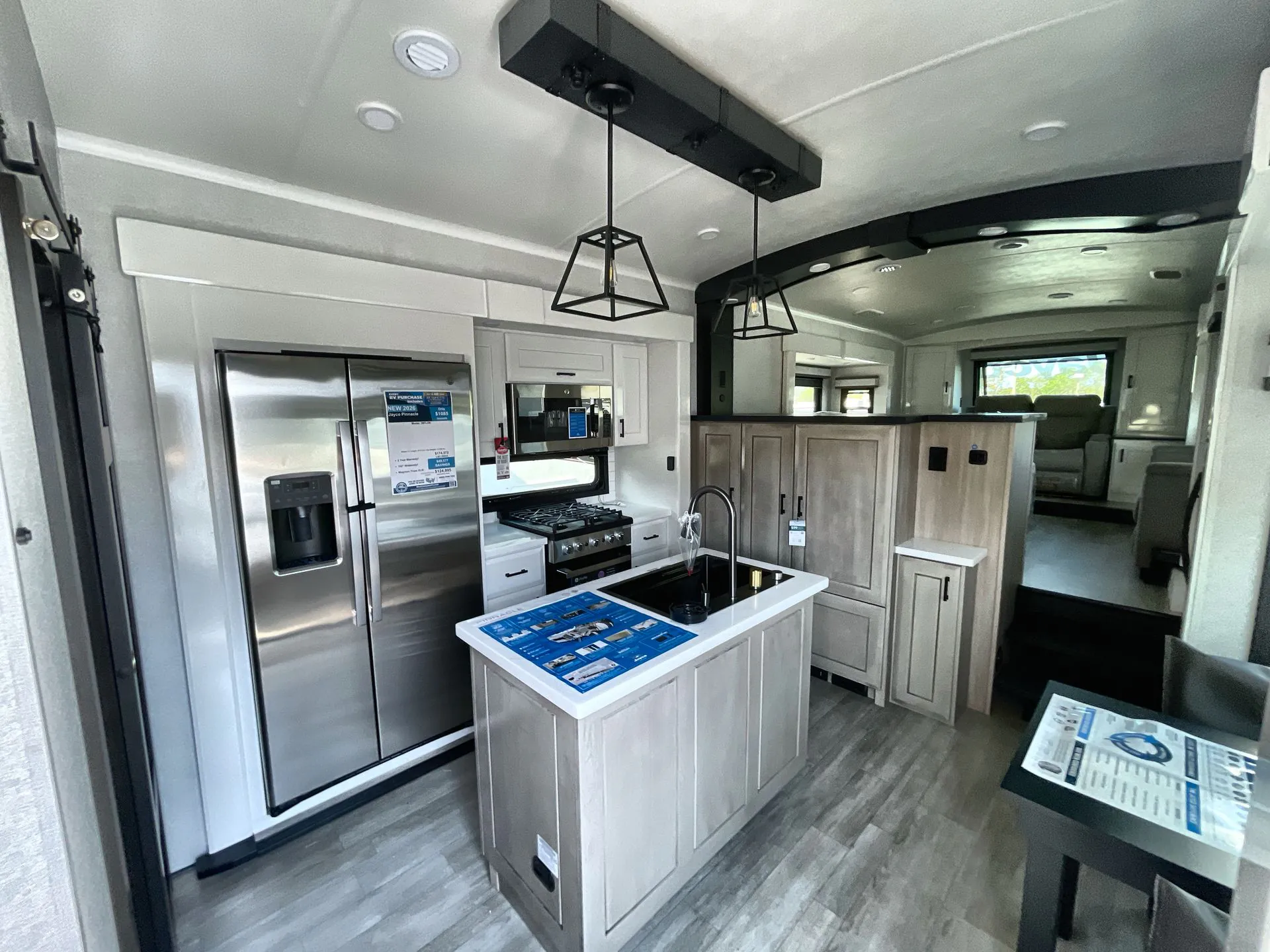 2026 Jayco Pinnacle 39FLOK - Photo 4
