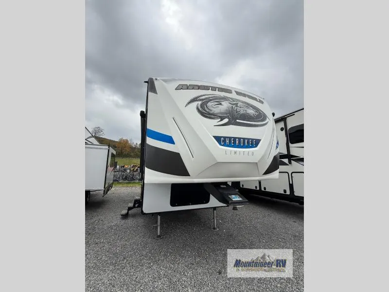 2017 Forest River RV Cherokee Arctic Wolf 255DRL4 - Photo 3