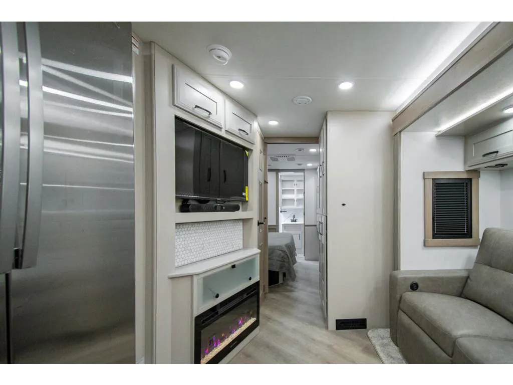 2027 Entegra Coach Emblem 36U, Photos photo 13