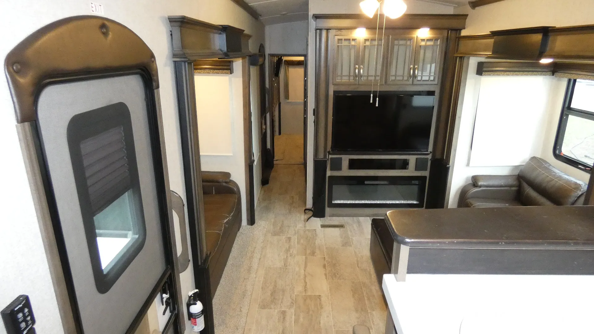 2018 Keystone Montana 3820FK - Photo 3