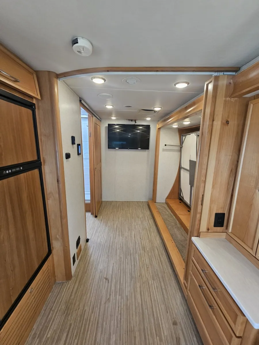 2018 Tiffin Wayfarer 24 FW, Photos photo 24