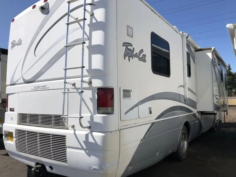 2004 National RV Tropical Used    T350 - Photo 4