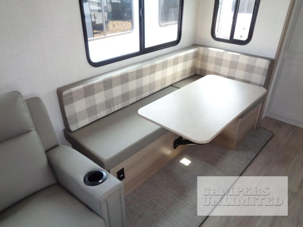 2026 Forest River Solaire 3060RKTS, Photos photo 13