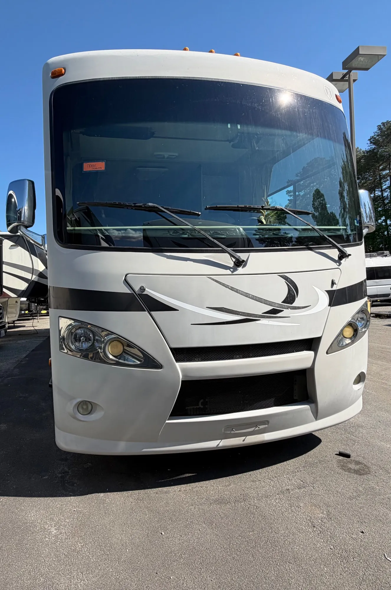 2013 Thor Motor Coach Hurricane 34E - Photo 2