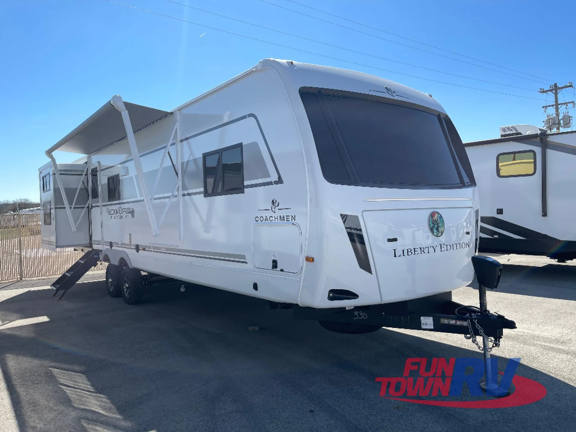 2026 Coachmen Freedom Express Liberty Edition 330BHJJ - Photo 2