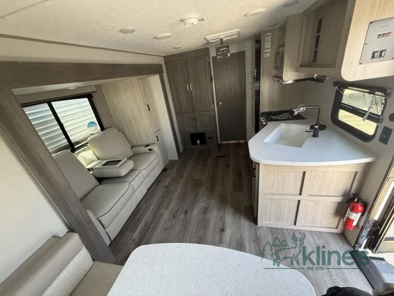 2026 Coachmen Catalina Summit Series 8 231MKS - Photo 3