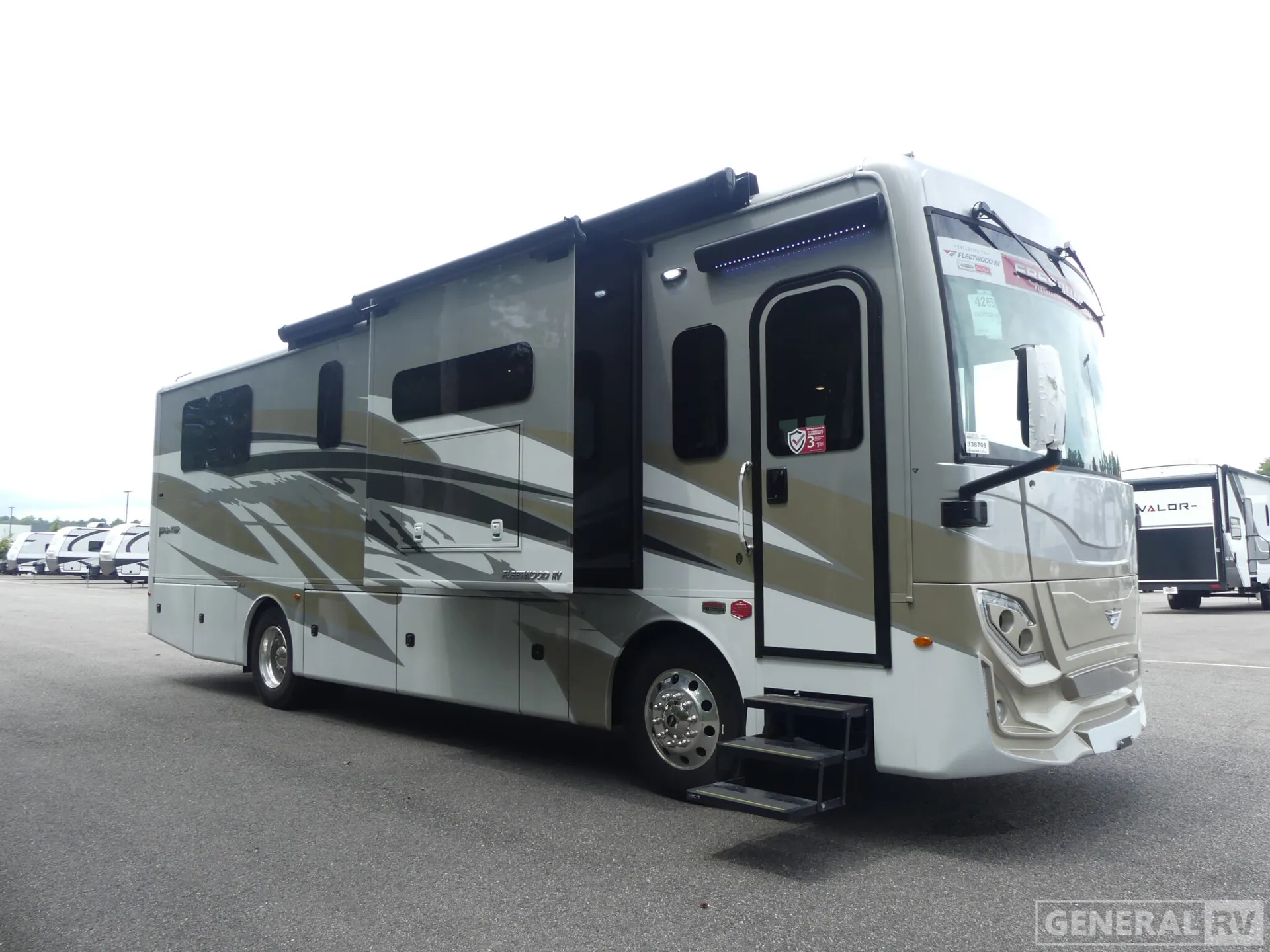 2026 Fleetwood Frontier 33TL - Photo 2