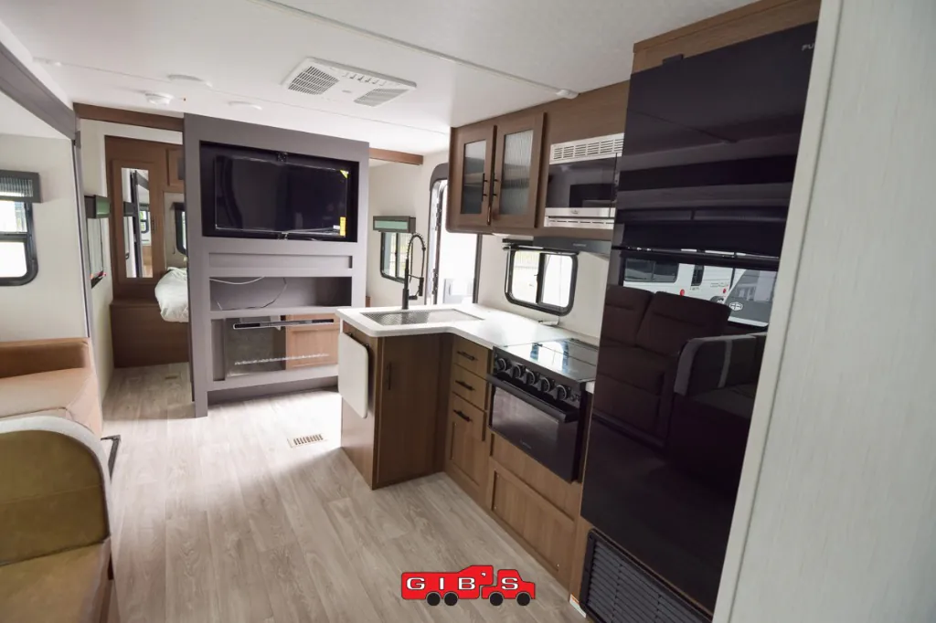 2026 Forest River Wildcat ONE 281QBEDS — Photo 7