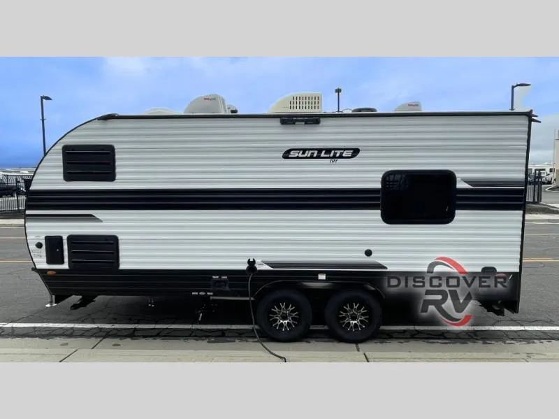 2023 Sunset Park RV Sun Lite 21TH - Photo 3