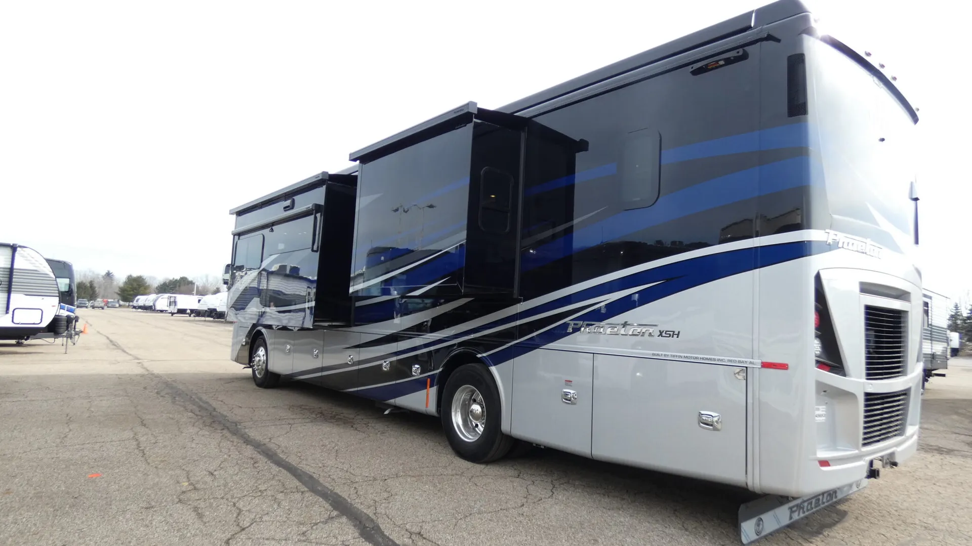 2026 Tiffin Phaeton 40 IH - Photo 4