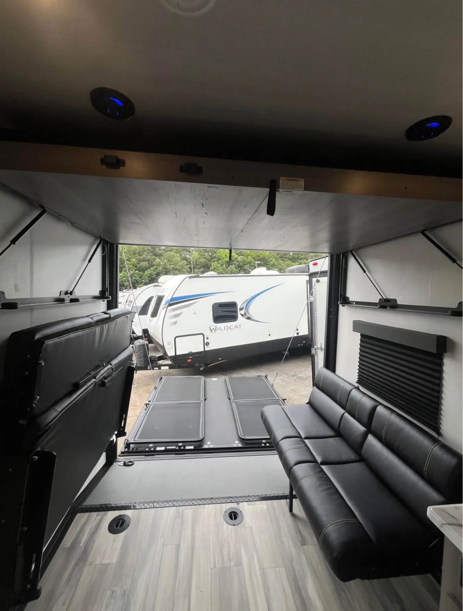 2024 Keystone Carbon Aluminum 29WFO dealer photo 5 from Camping World