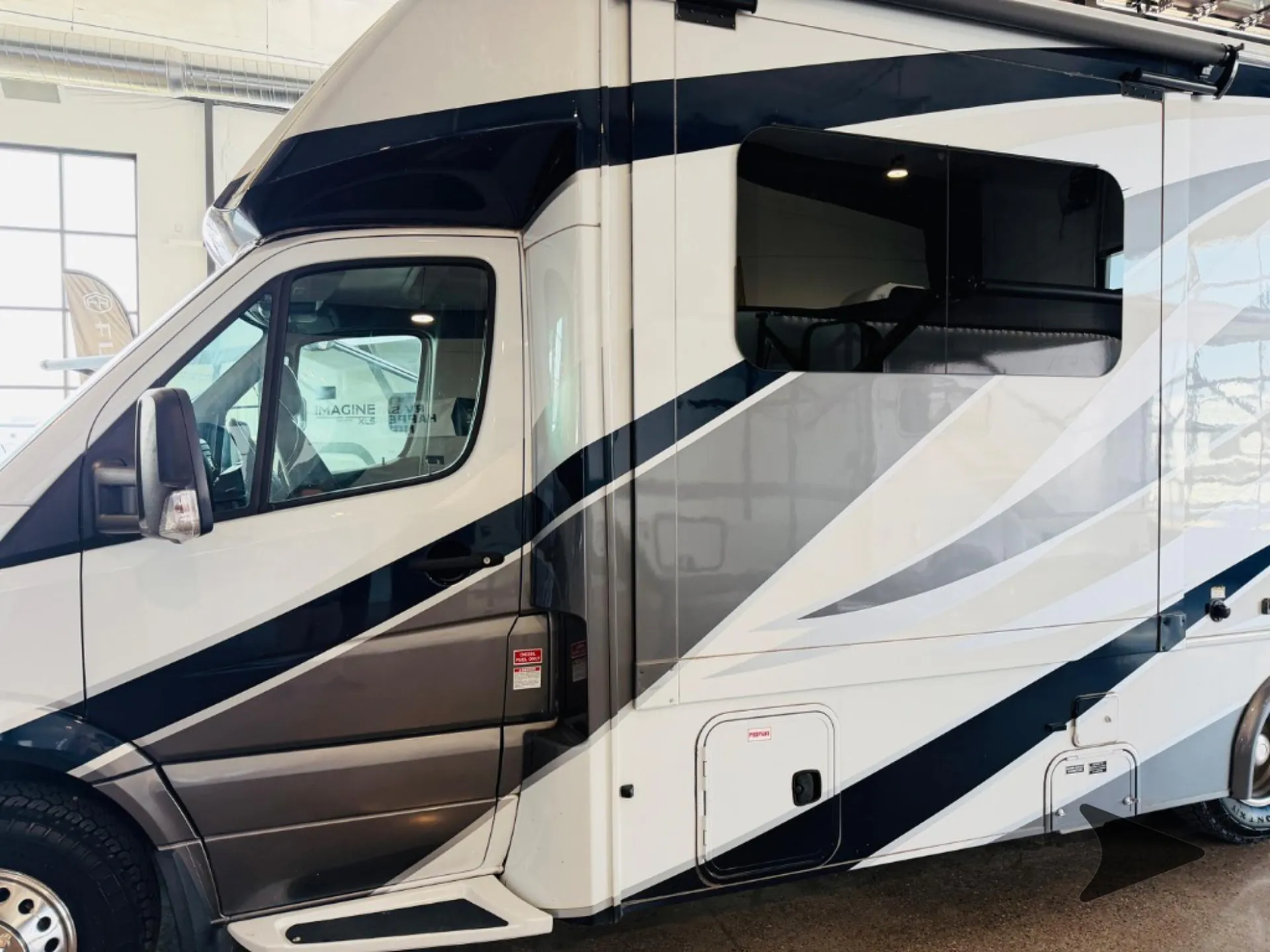 2019 Forest River Sunseeker MBS 2400R — Photo 5