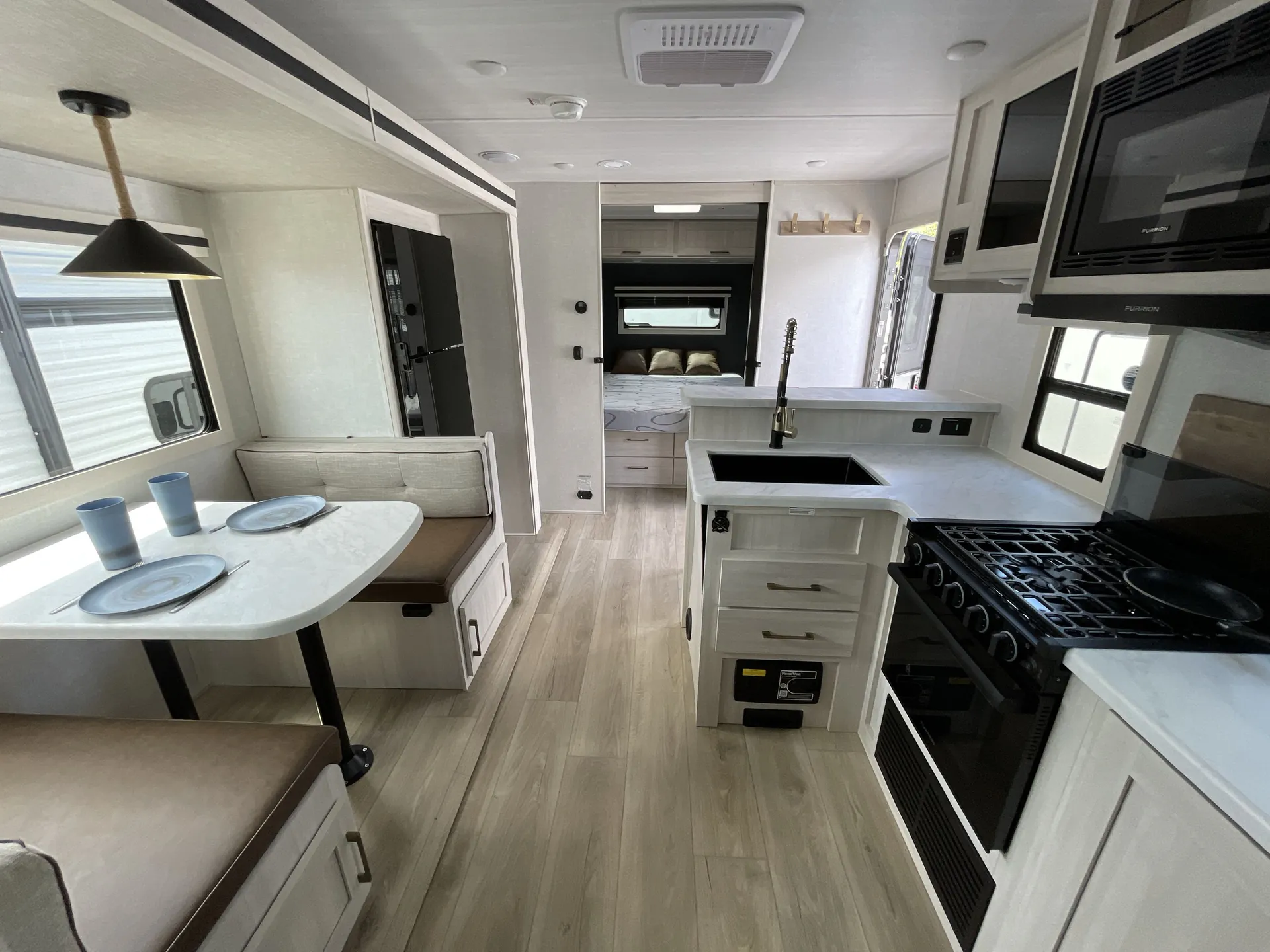 2025 Forest River Surveyor Legend 260BHLE — living area main