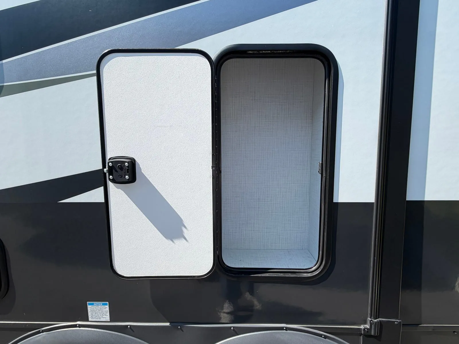 2024 Forest River Flagstaff Micro Lite 25DK - Photo 4