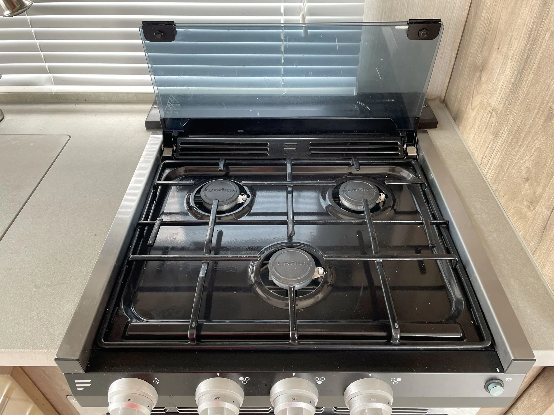2019 Forest River Vengeance Rogue 25V — stove oven open
