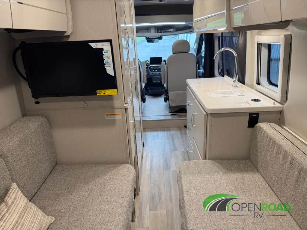 2026 Thor Motor Coach Tellaro 20U, Photos photo 13