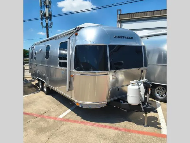 2026 Airstream Globetrotter 27FB - Photo 2