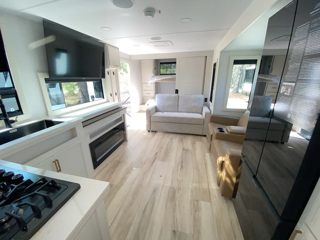 2026 Brinkley Model I 294, Photos photo 22