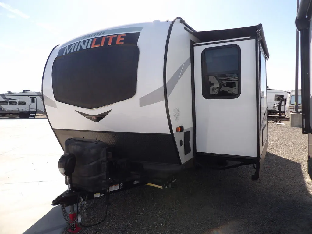 2022 Forest River Rockwood Mini Lite 2506S - Photo 3