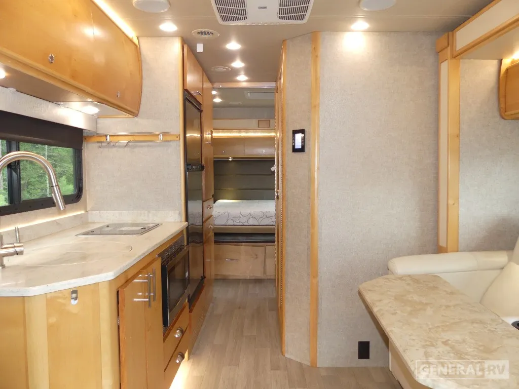 2017 Tiffin Wayfarer 24 QW - Photo 3