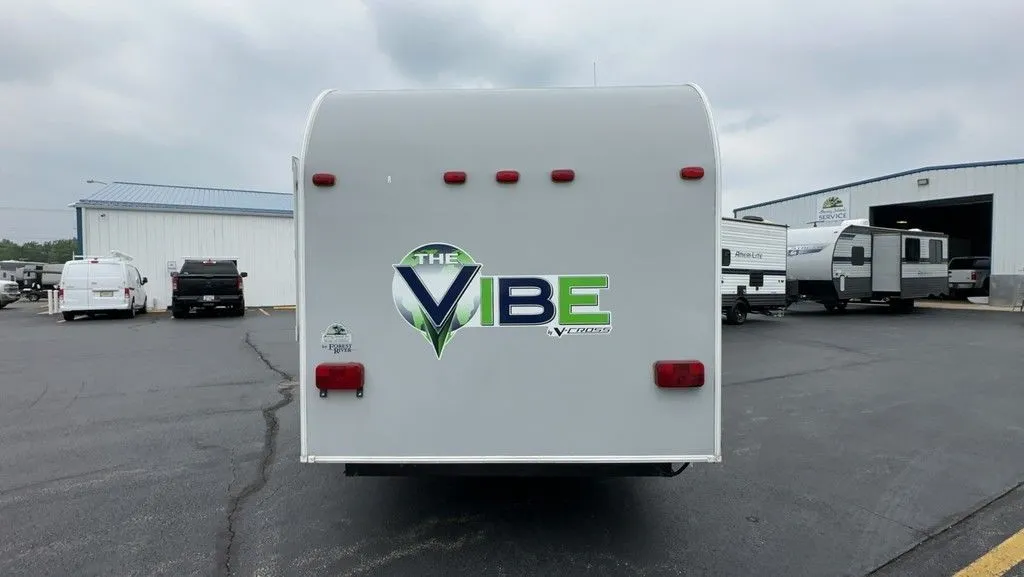 2013 Forest River Vibe 6504 - Photo 3