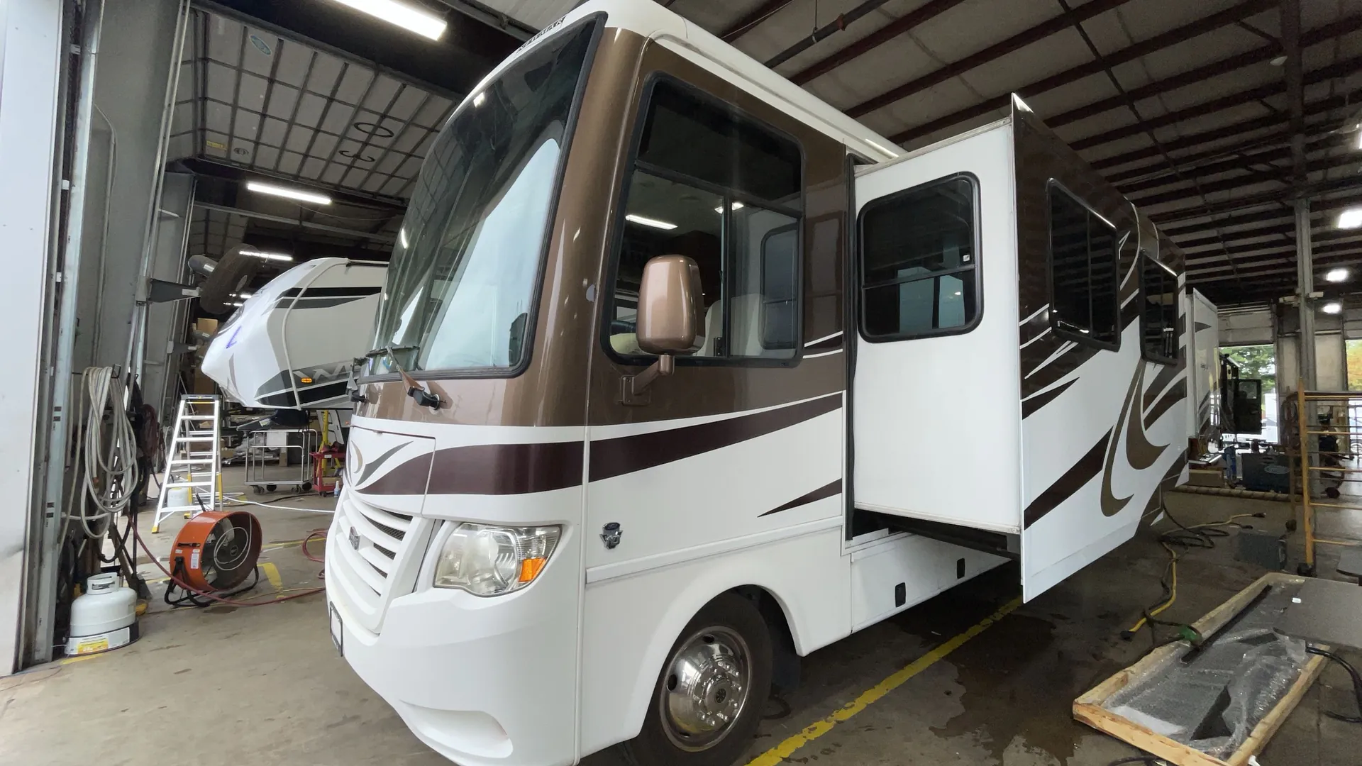 2014 Newmar Bay Star 3306 - Main photo