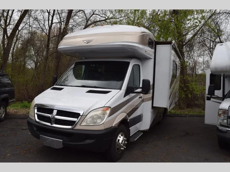 2009 Fleetwood Pulse 24D - Photo 2