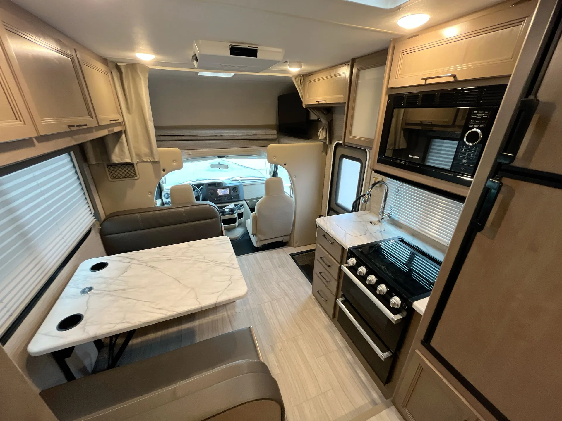 2022 Thor Motor Coach Coleman 22EQ — living area main