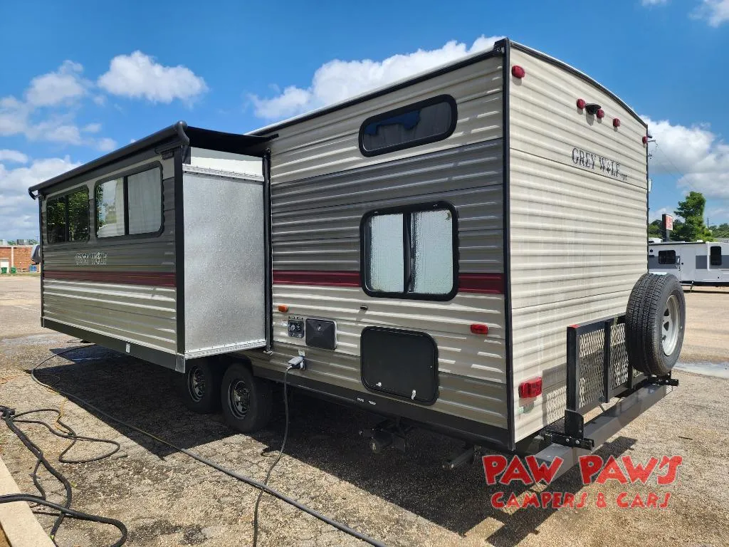2018 Forest River Cherokee Grey Wolf 26DBH - Photo 4