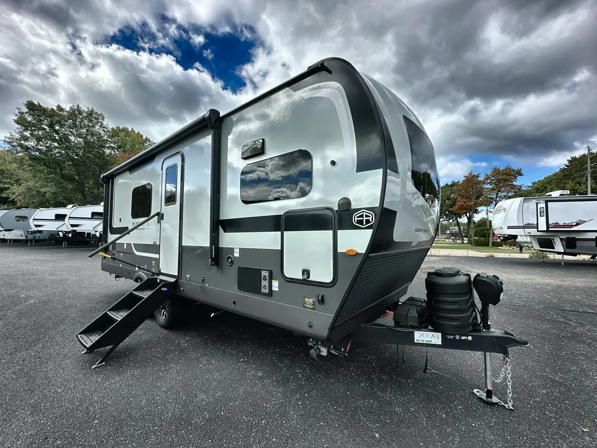 2027 Forest River Rockwood Mini Lite 2523MBR