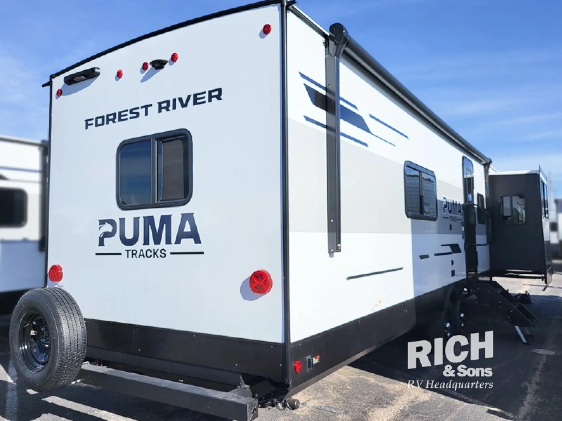 2026 Forest River Puma Tracks 3300FLBS - Photo 4