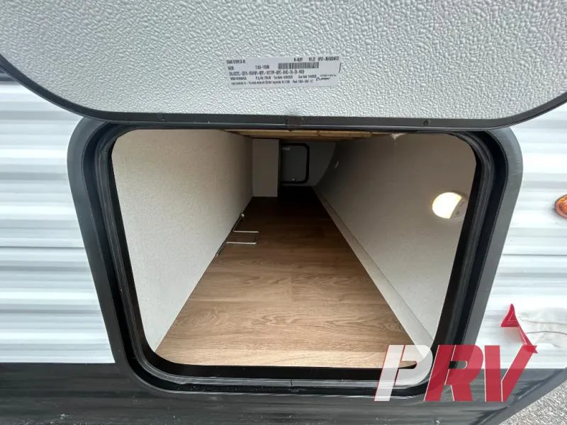 2027 Grand Design Transcend One 151BH - Photo 3