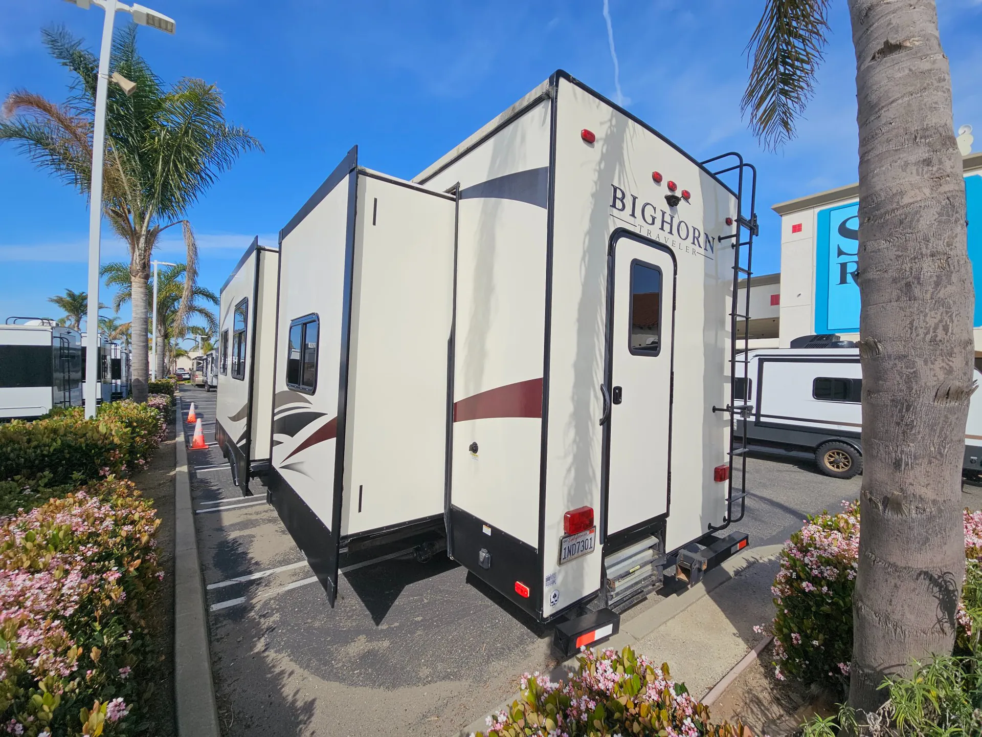 2019 Heartland Bighorn Traveler 38BH - Photo 4