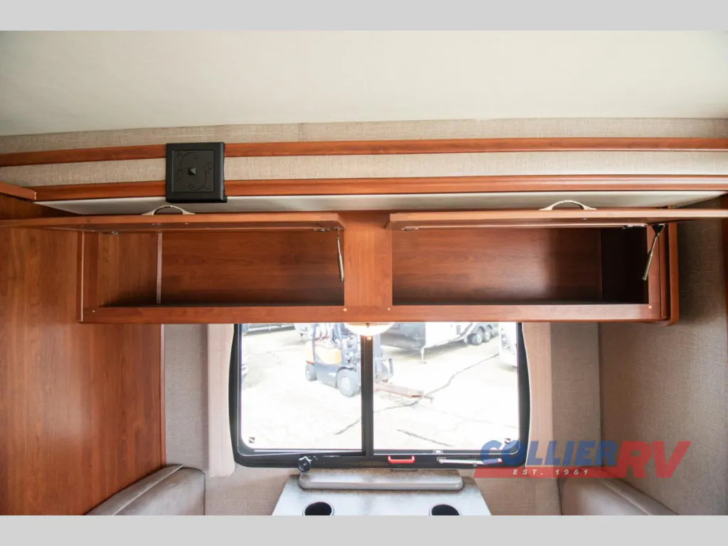 2015 Fleetwood Flair 26E, Photos photo 15