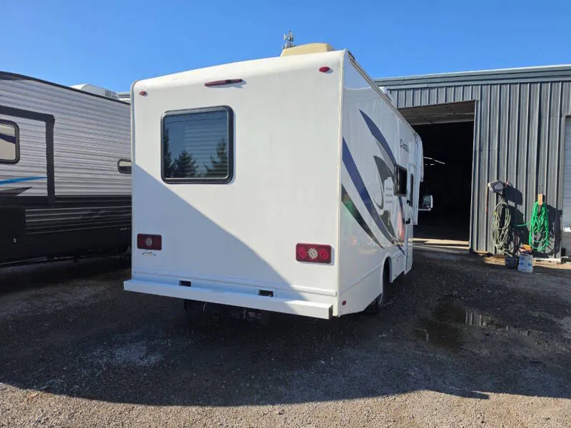 2022 Thor Motor Coach Chateau 22B - Photo 4