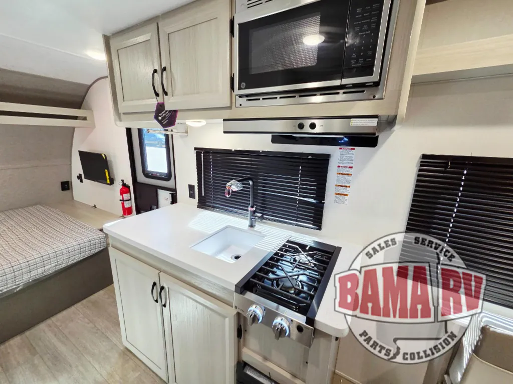 2027 Coachmen Catalina Summit Series 7 154RDX, Photos photo 9