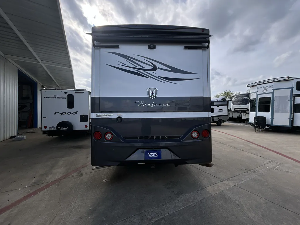 2017 Tiffin Wayfarer 24 QW, Photos photo 7