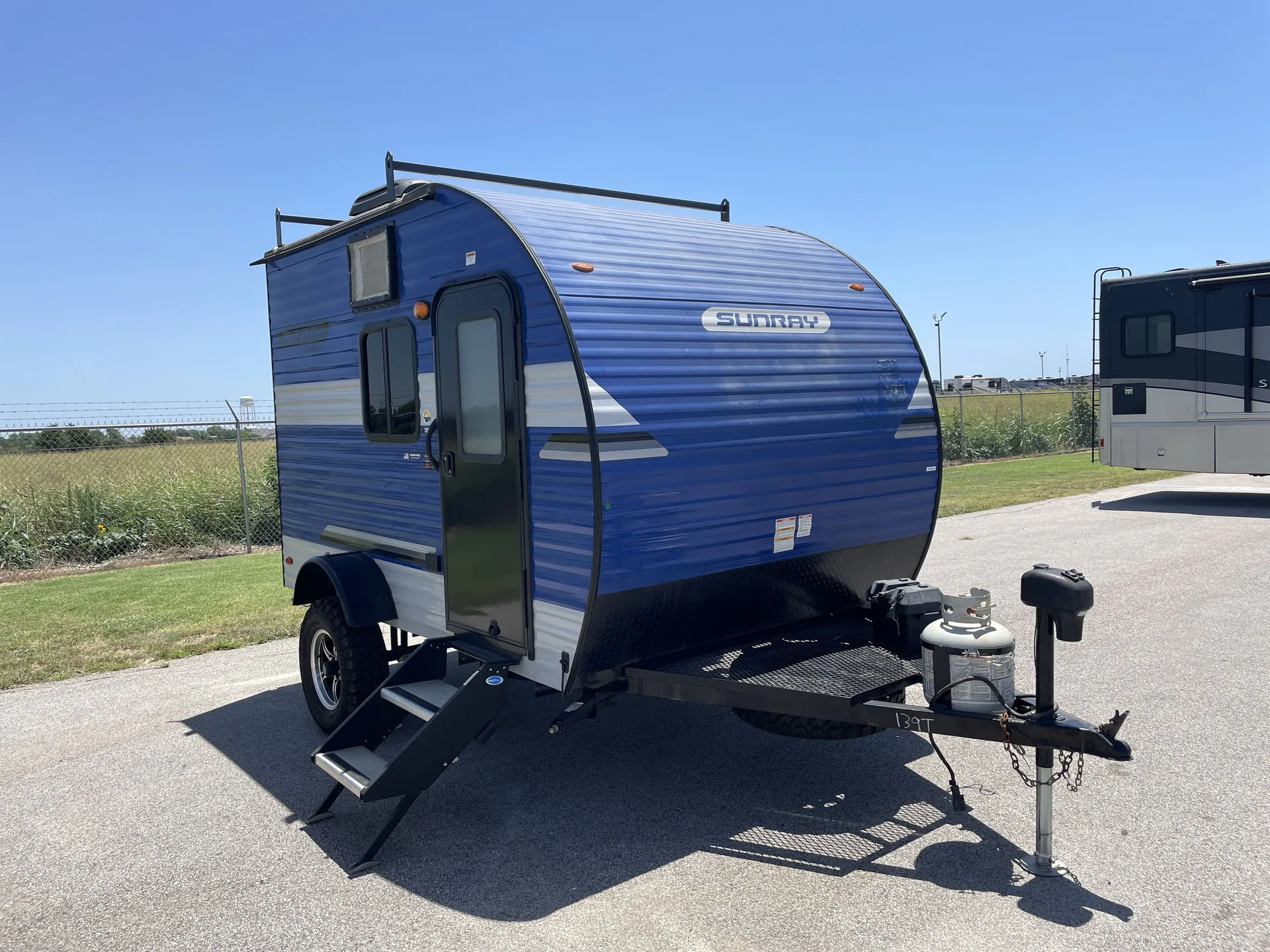 2024 sunset park rv Sunray 139T - Photo 2